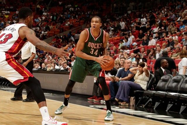 季前赛-詹眉缺阵湖人负森林狼 布朗尼全场6中1