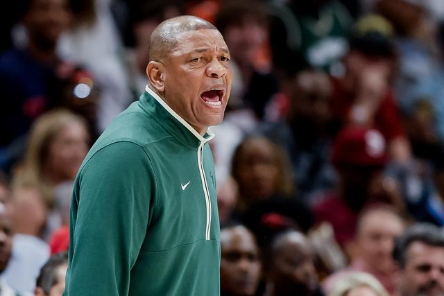 德比战广厦逆转浙江 孙铭徽37分胡金秋15+9